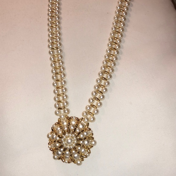 Vintage Pearl Necklace - Picture 2 of 2